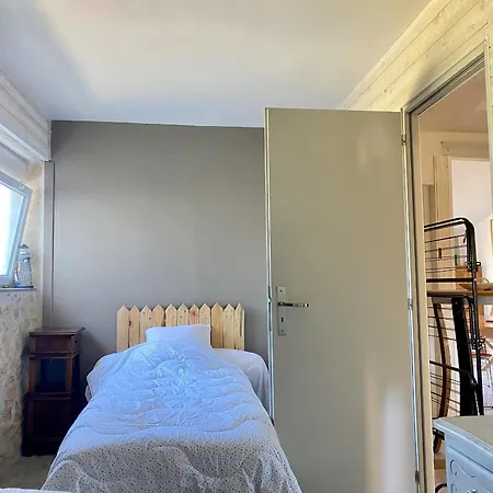 Maison Renovee Avec Jardin, Proche Ocean Et Commodites - Fr-1-336-132