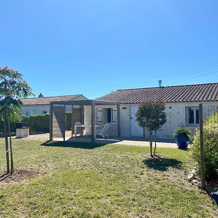 Maison Renovee Avec Jardin, Proche Ocean Et Commodites - Fr-1-336-132 Casa de Férias