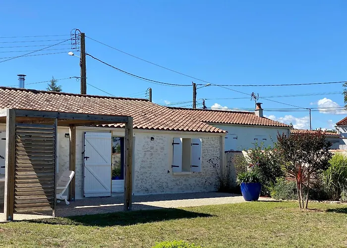 בית נופש Maison Renovee Avec Jardin, Proche Ocean Et Commodites - Fr-1-336-132 *