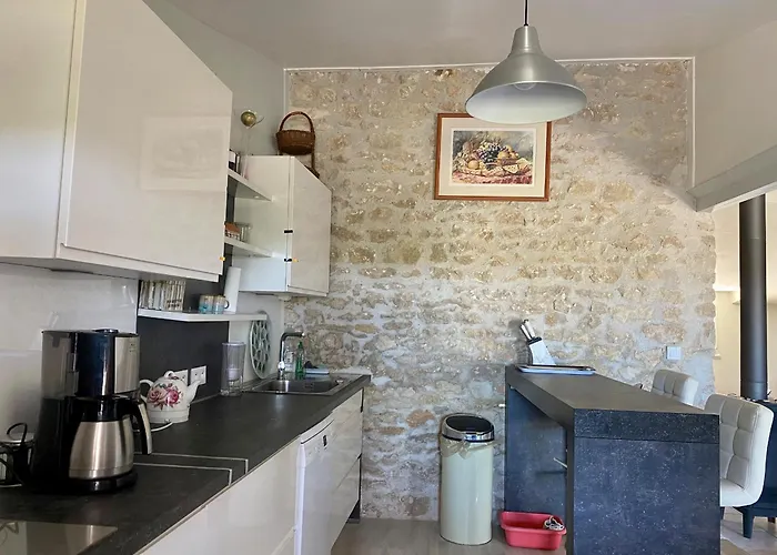 Maison Renovee Avec Jardin, Proche Ocean Et Commodites - Fr-1-336-132