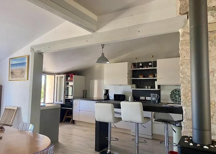 Maison Renovee Avec Jardin, Proche Ocean Et Commodites - Fr-1-336-132 *